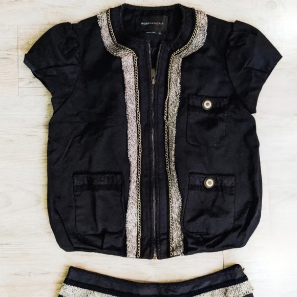 BCBGMaxAzria Tops - BCBG MaxAzaria Eclectic Chic Business Casual Statement Top Luxury Brand in Vogue